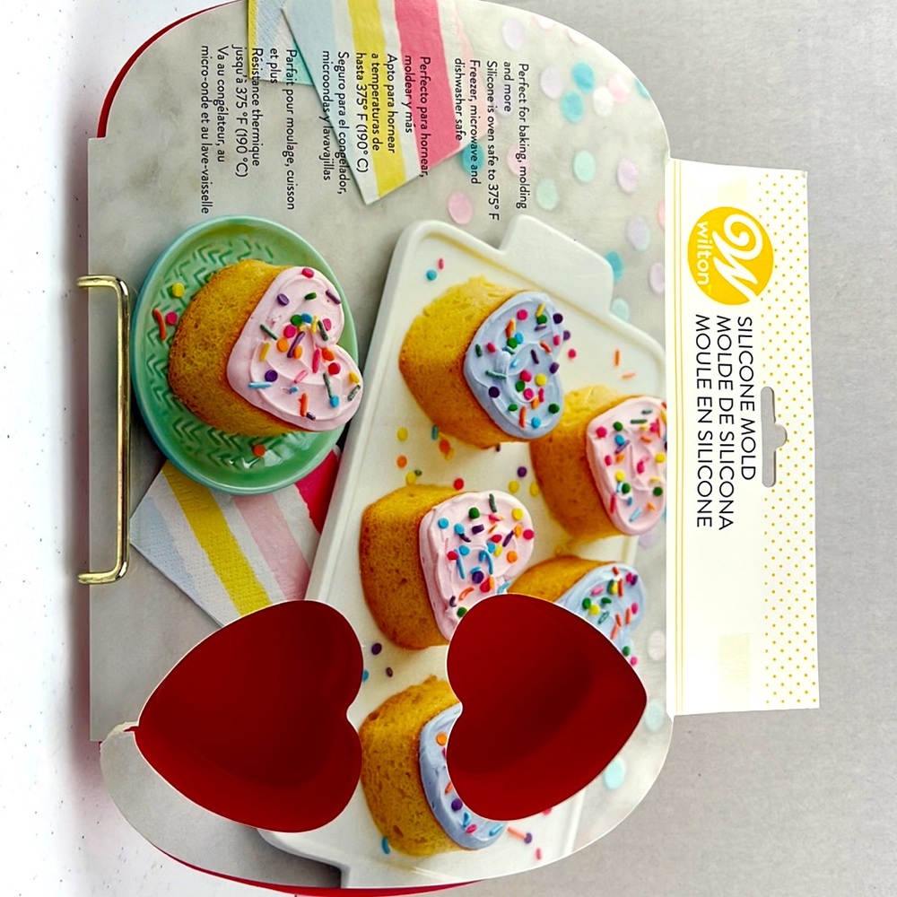 Wilton heart silicone mold